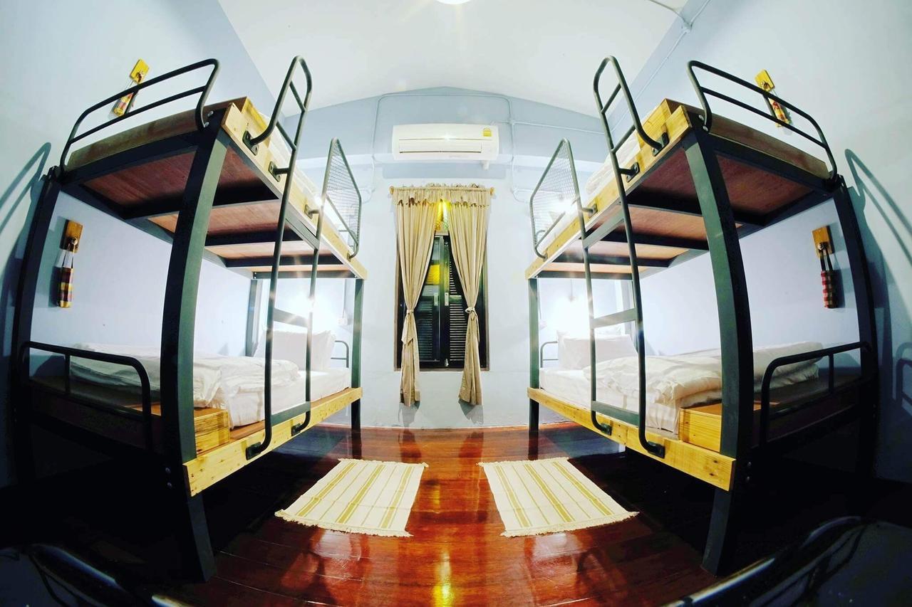 Hostel Talardkao Balcony *