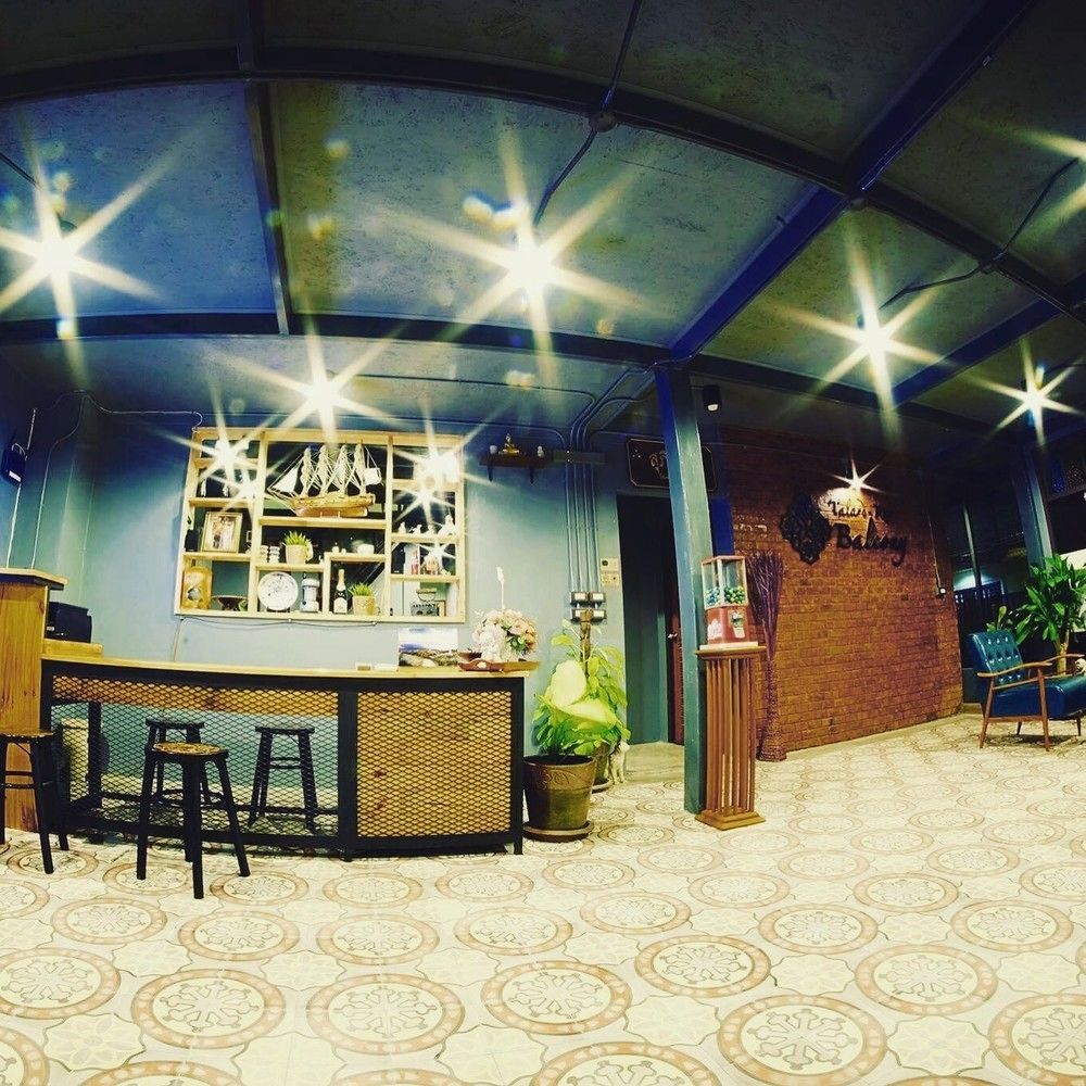 Talardkao Balcony * Krabi town